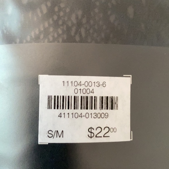 I am selling lace pantyhose. - Picture 3 of 3